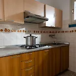 아파트 Cozy House With Garden And Pool In 비비오네